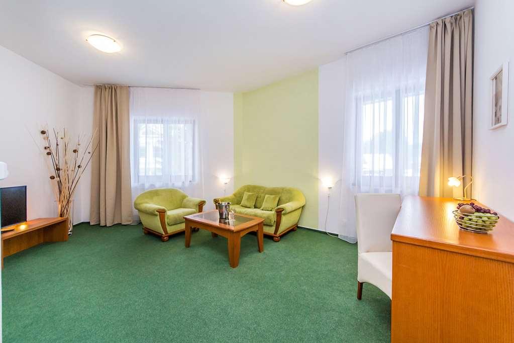 Hotel Horal Roznov pod Radhostem Room photo