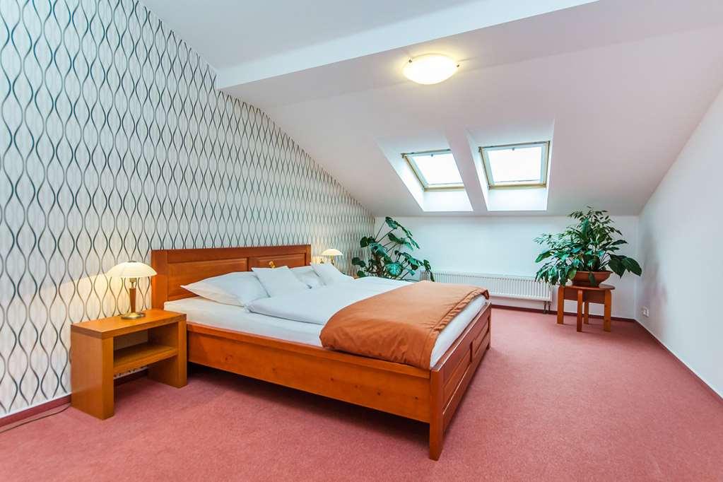 Hotel Horal Roznov pod Radhostem Room photo