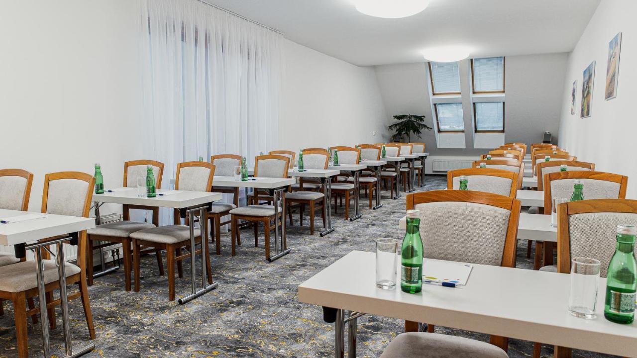 Hotel Horal Roznov pod Radhostem Exterior photo